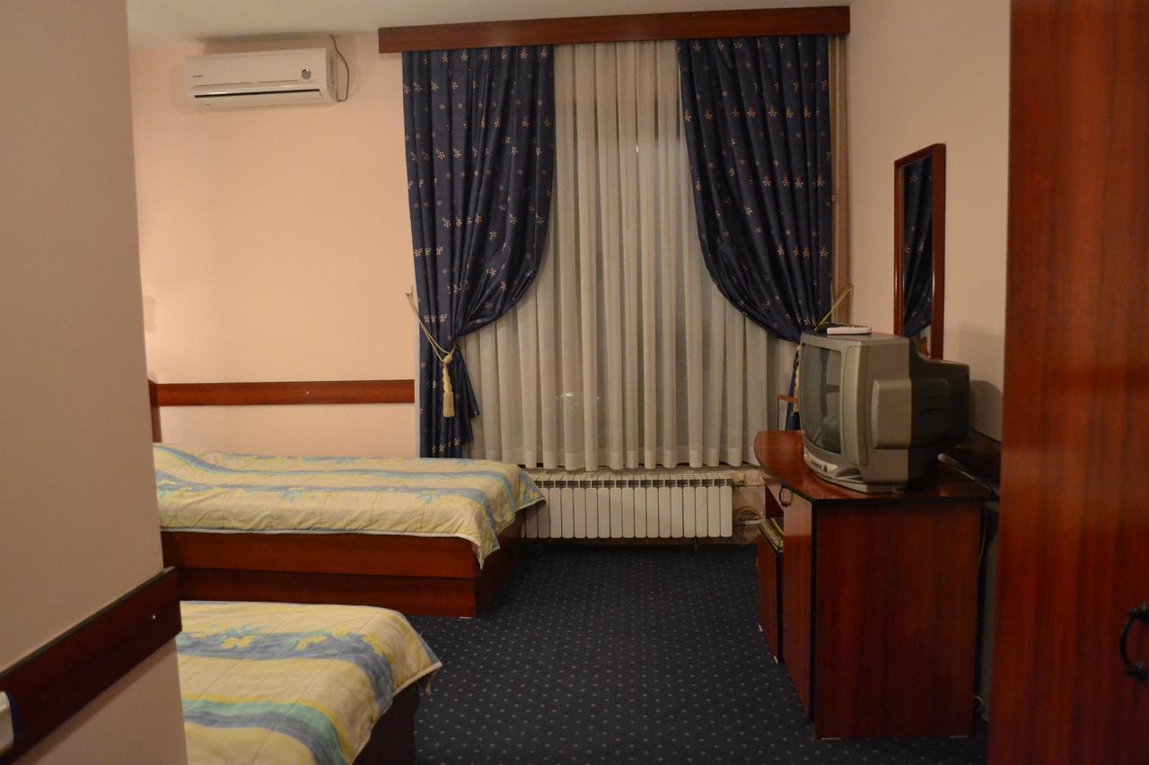 Hotel Mimoza Kumanovo Exterior foto
