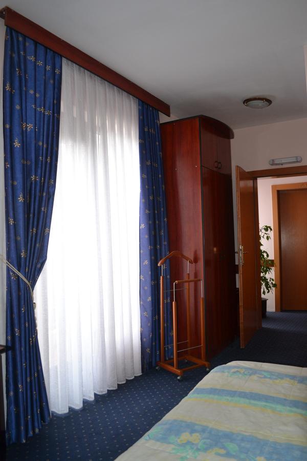 Hotel Mimoza Kumanovo Exterior foto